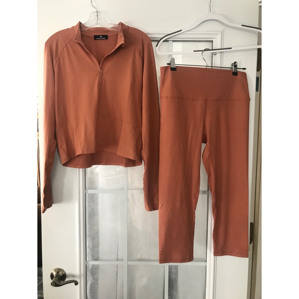 Rae Mode Womens 1X Activewear Set Desert Sun Half Zip‎ Top Cropped Leggings